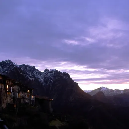 Piccolo Tibet Bed & Breakfast Lavenone