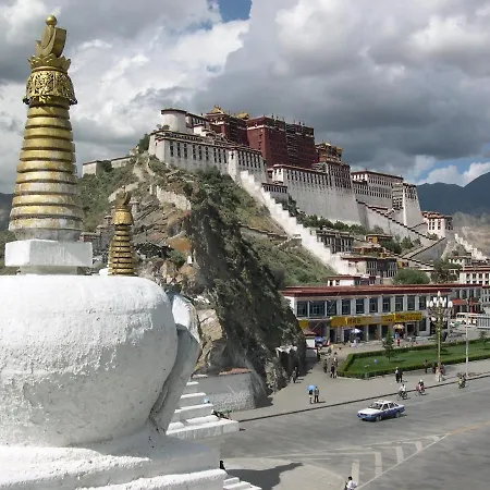 Piccolo Tibet 3*