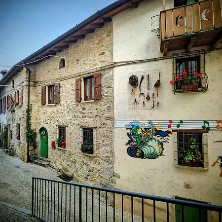 Piccolo Tibet Bed & Breakfast 3*
